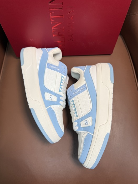 High-Quality Valentino Men's Shoes on Yupoo