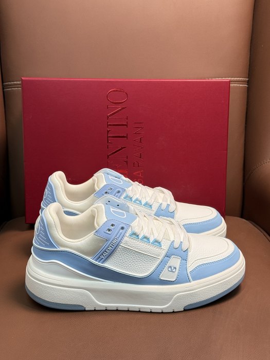 High-Quality Valentino Men's Shoes on Yupoo