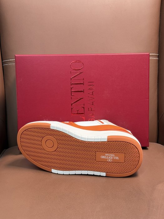 High-Quality Valentino Men's Shoes on Yupoo