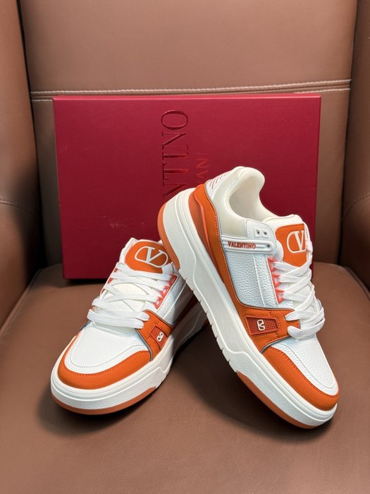 High-Quality Valentino Men's Shoes on Yupoo