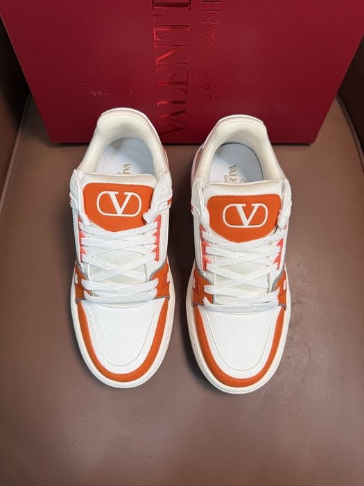 High-Quality Valentino Men's Shoes on Yupoo