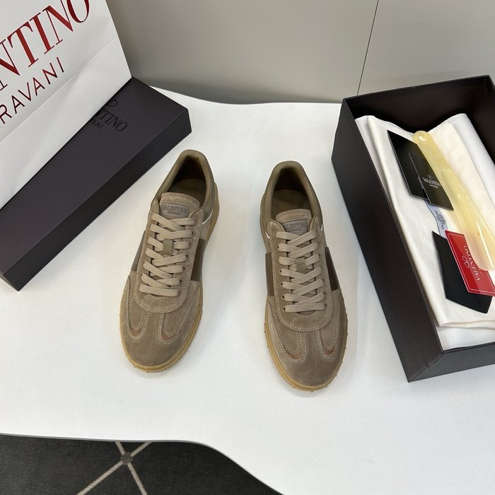 High-Quality Valentino Men's Shoes on Yupoo