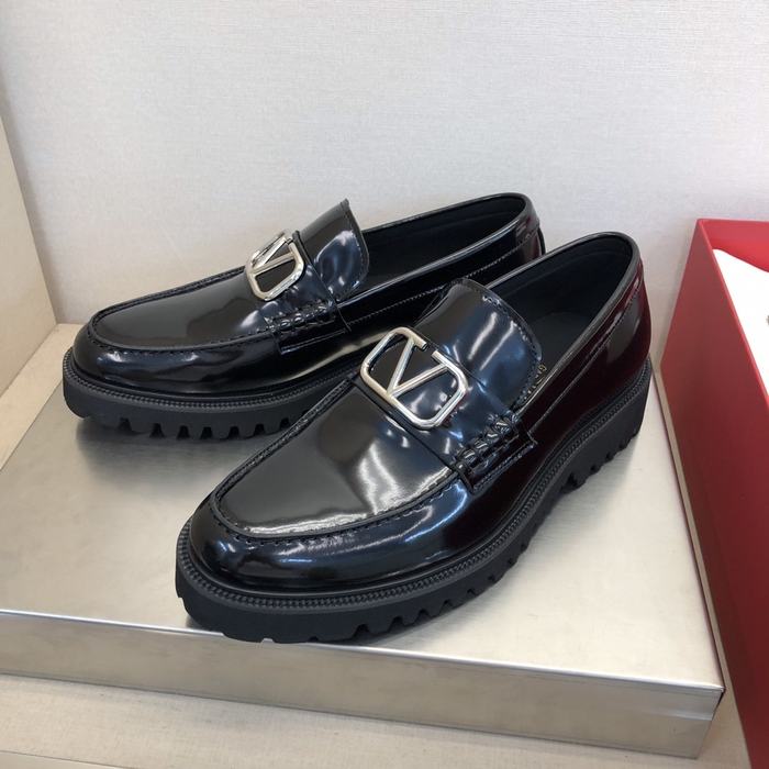 High-Quality Valentino Men's Shoes on Yupoo