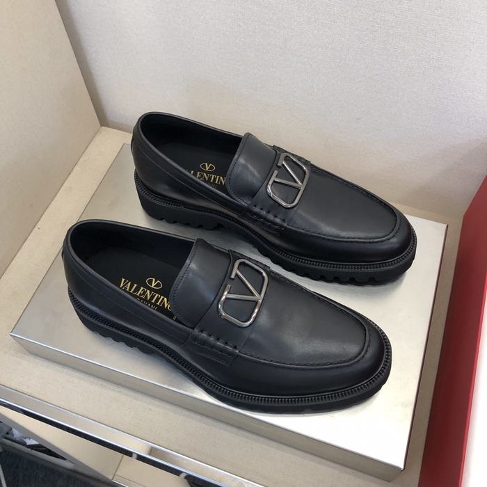 High-Quality Valentino Men's Shoes on Yupoo