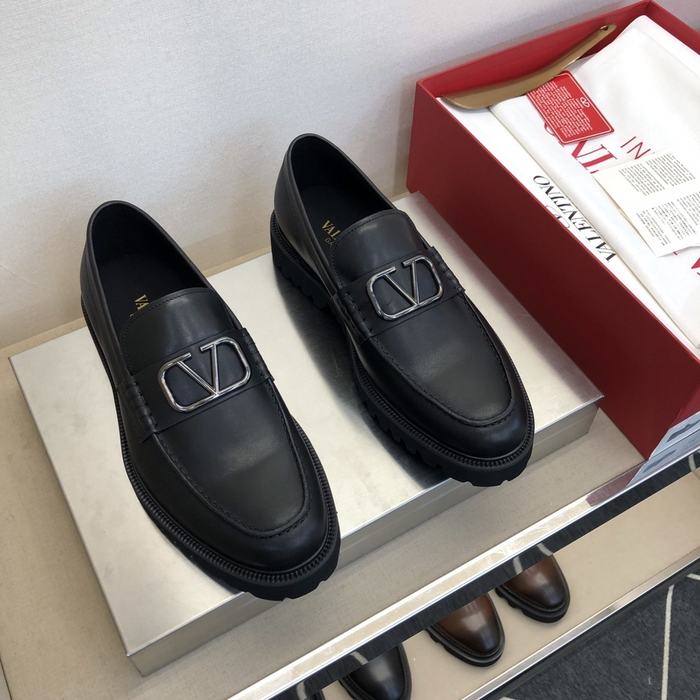 High-Quality Valentino Men's Shoes on Yupoo