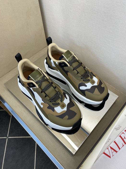 High-Quality Valentino Men's Shoes on Yupoo