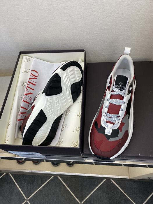 High-Quality Valentino Men's Shoes on Yupoo