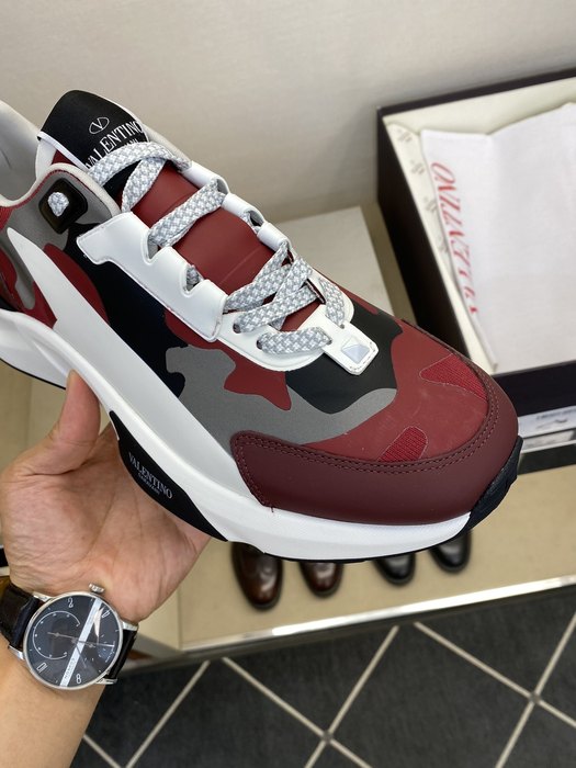 High-Quality Valentino Men's Shoes on Yupoo