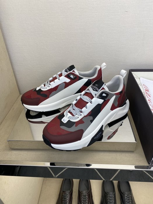 High-Quality Valentino Men's Shoes on Yupoo