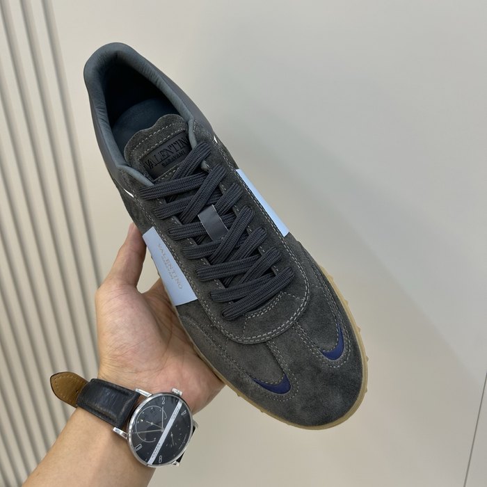 High-Quality Valentino Men's Shoes on Yupoo