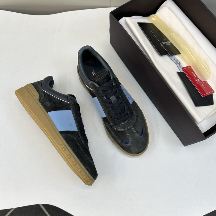 High-Quality Valentino Men's Shoes on Yupoo