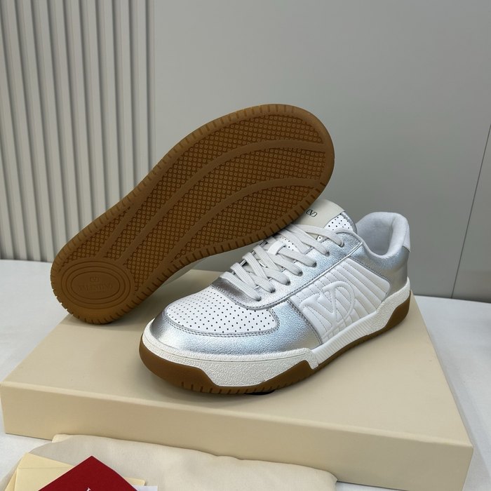 High-Quality Valentino Men's Shoes on Yupoo