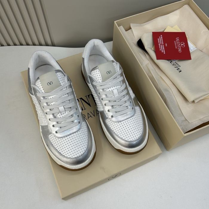 High-Quality Valentino Men's Shoes on Yupoo