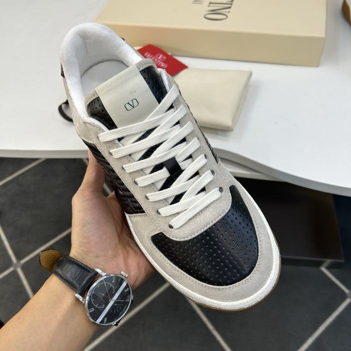 High-Quality Valentino Men's Shoes on Yupoo