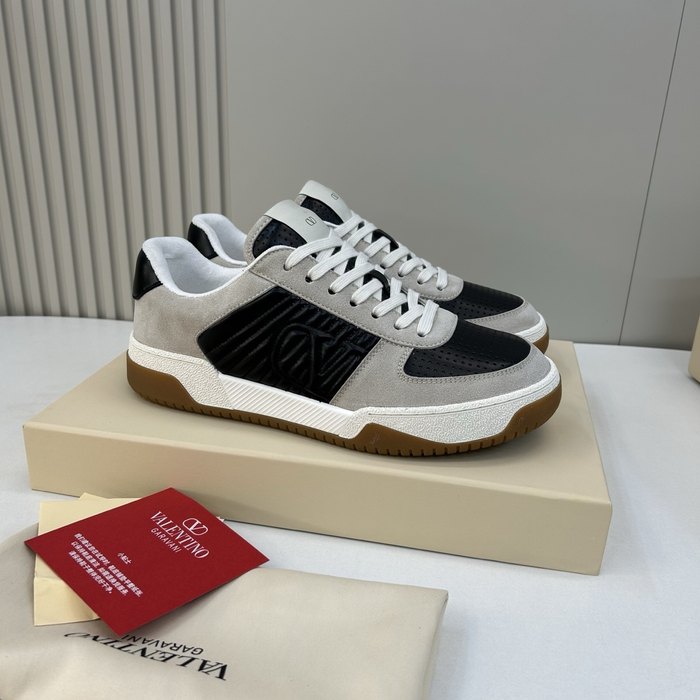 High-Quality Valentino Men's Shoes on Yupoo