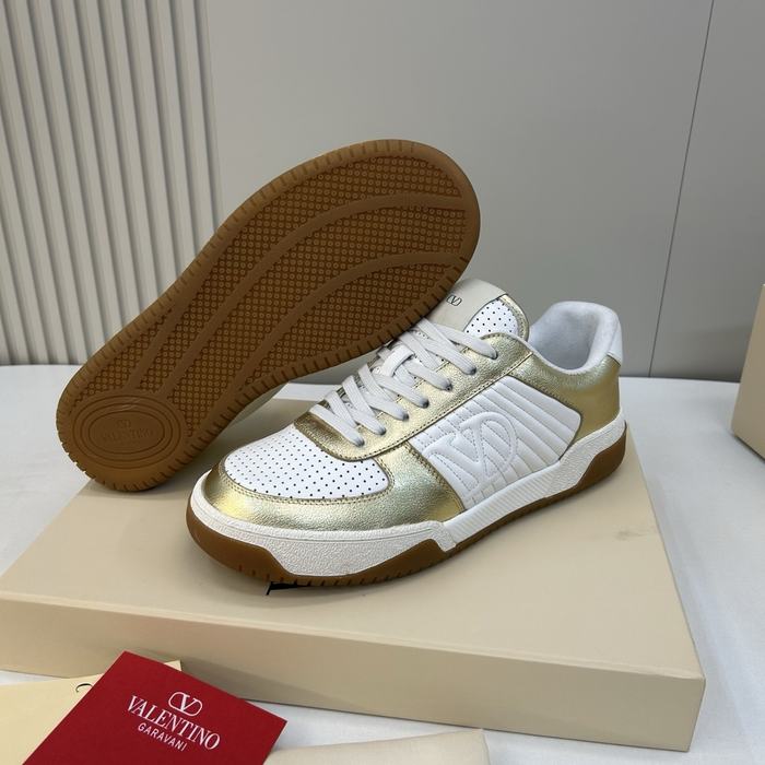 High-Quality Valentino Men's Shoes on Yupoo