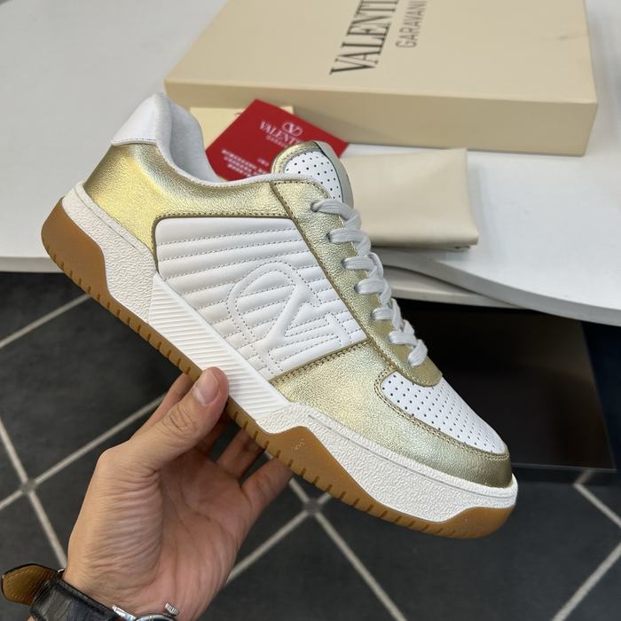 High-Quality Valentino Men's Shoes on Yupoo