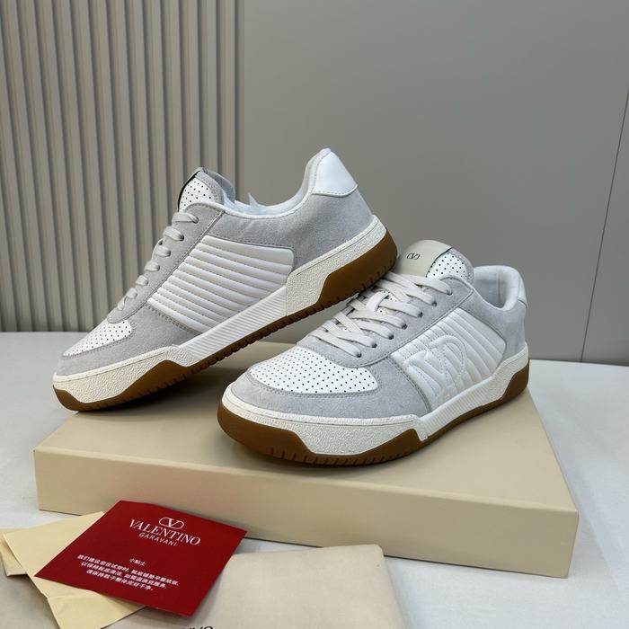 High-Quality Valentino Men's Shoes on Yupoo