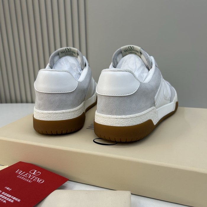 High-Quality Valentino Men's Shoes on Yupoo