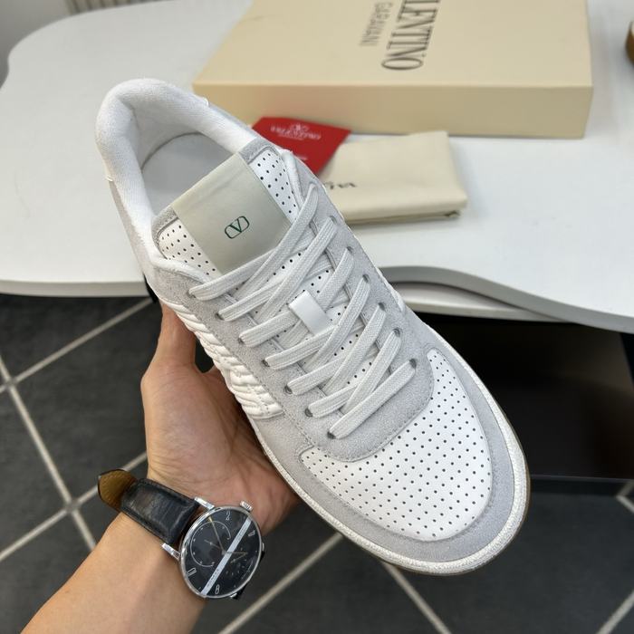 High-Quality Valentino Men's Shoes on Yupoo