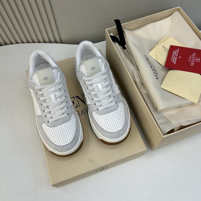 High-Quality Valentino Men's Shoes on Yupoo