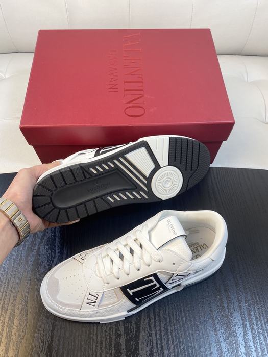 High-Quality Valentino Men's Shoes on Yupoo