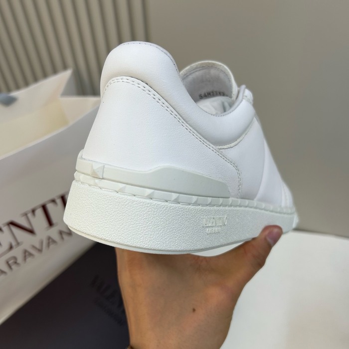 High-Quality Valentino Men's Shoes on Yupoo