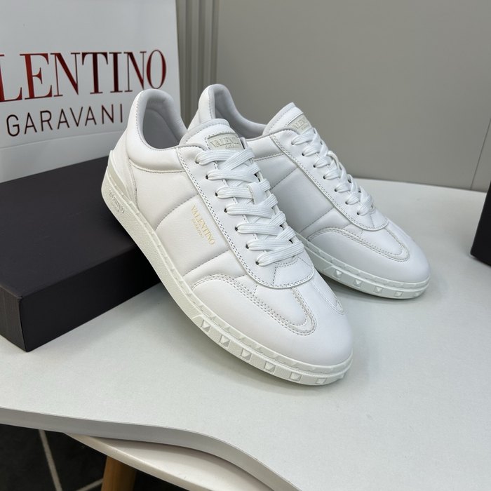 High-Quality Valentino Men's Shoes on Yupoo