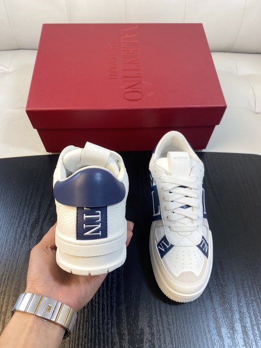 High-Quality Valentino Men's Shoes on Yupoo