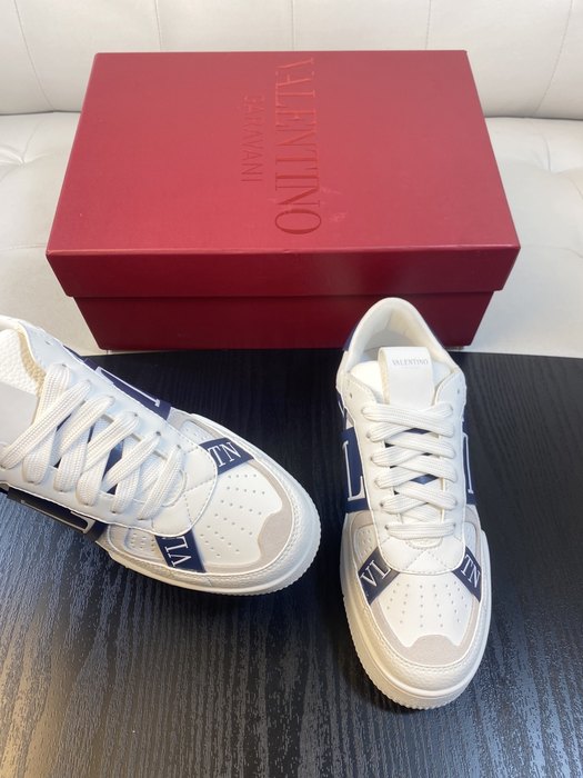 High-Quality Valentino Men's Shoes on Yupoo