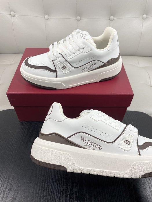 High-Quality Valentino Men's Shoes on Yupoo