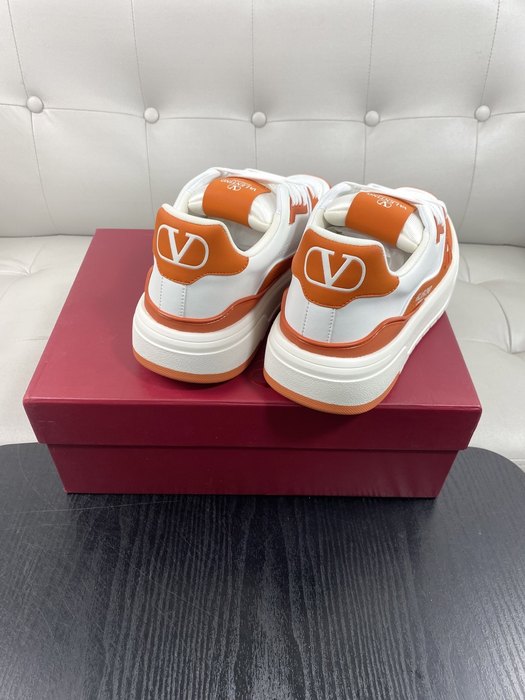 High-Quality Valentino Men's Shoes on Yupoo