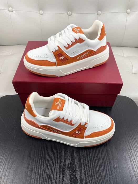 High-Quality Valentino Men's Shoes on Yupoo