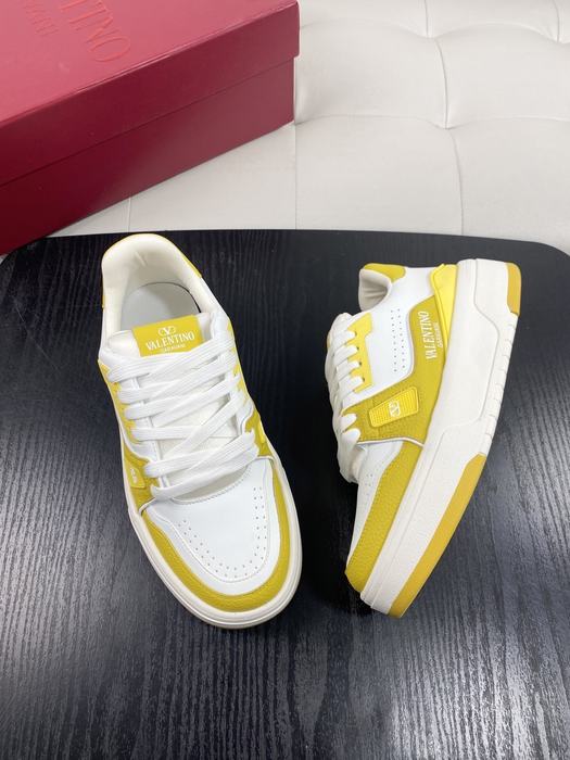 High-Quality Valentino Men's Shoes on Yupoo