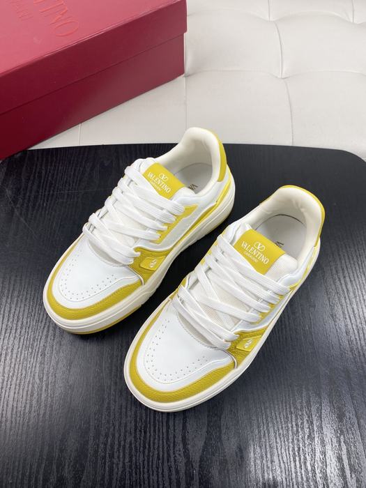 High-Quality Valentino Men's Shoes on Yupoo