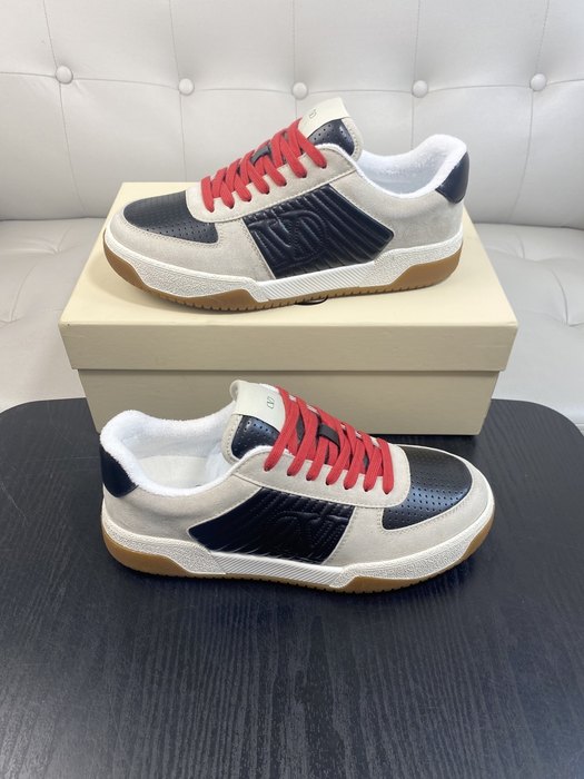 High-Quality Valentino Men's Shoes on Yupoo