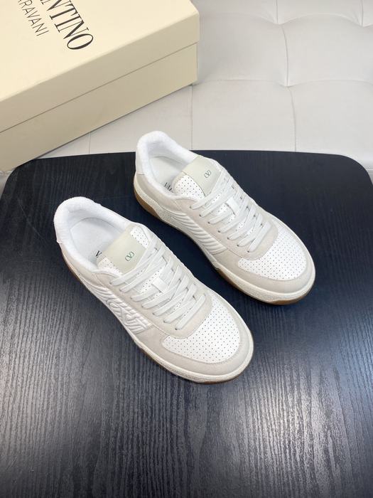 High-Quality Valentino Men's Shoes on Yupoo