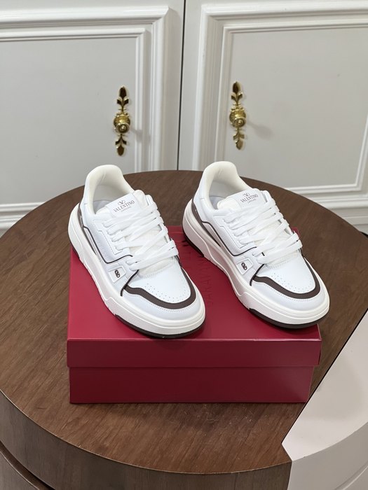 High-Quality Valentino Men's Shoes on Yupoo