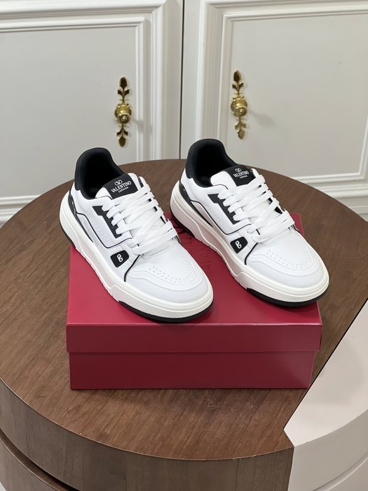 High-Quality Valentino Men's Shoes on Yupoo