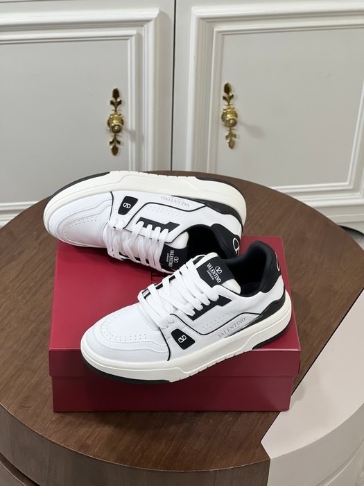 High-Quality Valentino Men's Shoes on Yupoo