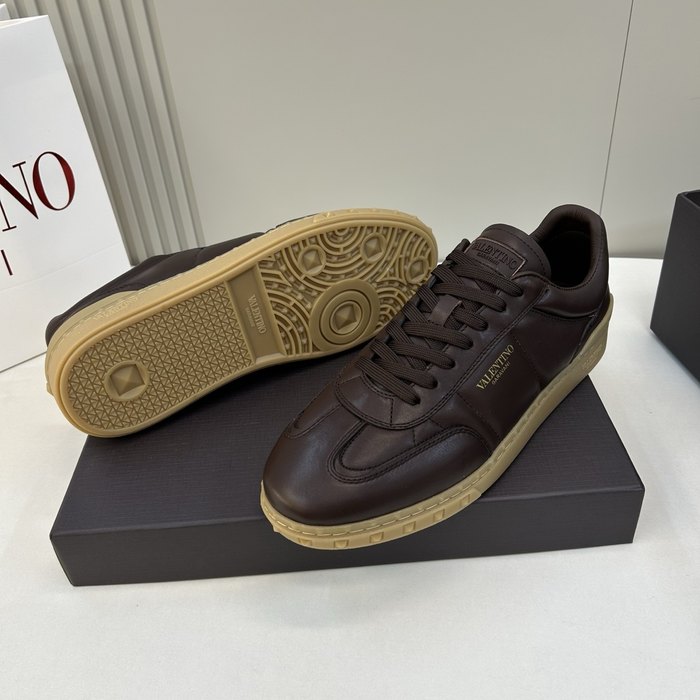 High-Quality Valentino Men's Shoes on Yupoo