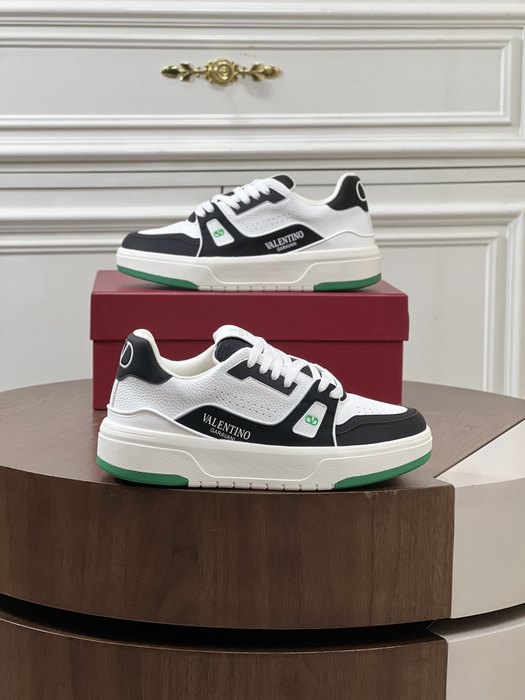 High-Quality Valentino Men's Shoes on Yupoo