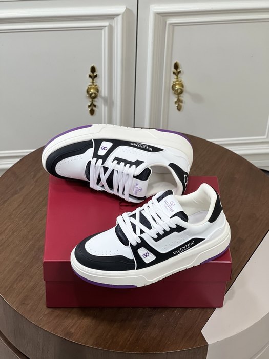 High-Quality Valentino Men's Shoes on Yupoo