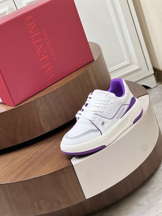 High-Quality Valentino Men's Shoes on Yupoo