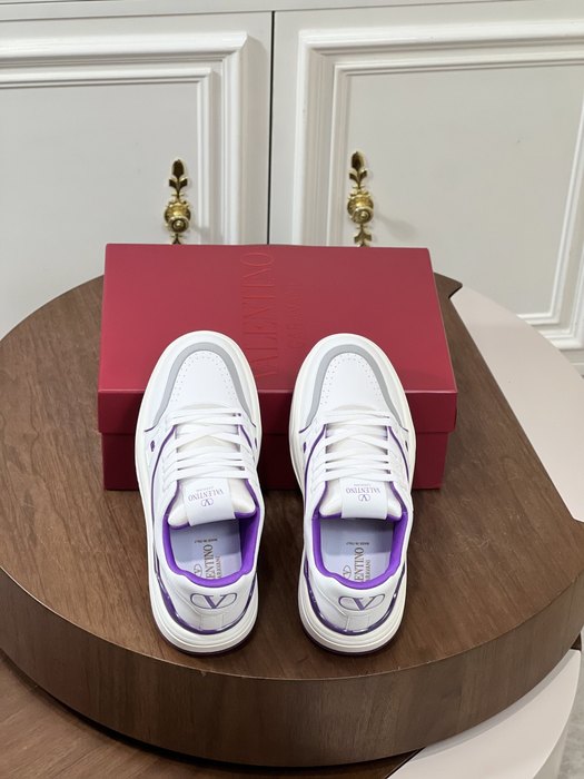 High-Quality Valentino Men's Shoes on Yupoo