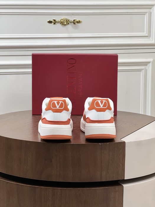 High-Quality Valentino Men's Shoes on Yupoo