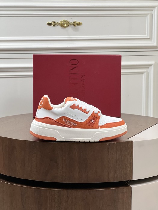 High-Quality Valentino Men's Shoes on Yupoo