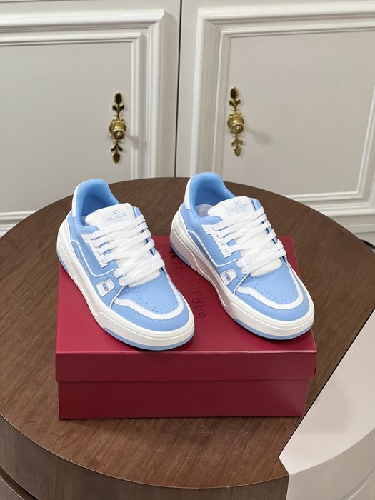 High-Quality Valentino Men's Shoes on Yupoo