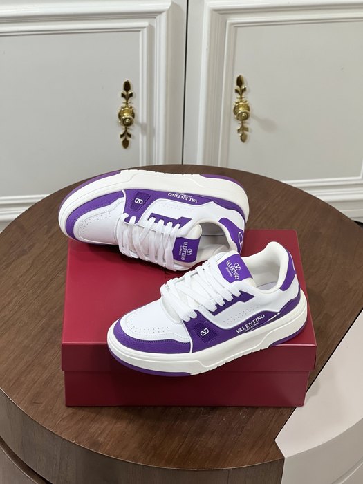 High-Quality Valentino Men's Shoes on Yupoo