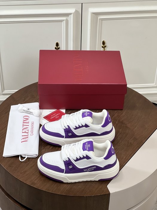 High-Quality Valentino Men's Shoes on Yupoo